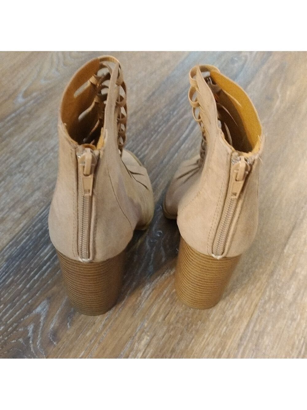 Qupid Tan Heeled Boots Cut Out Design - Picture 5 of 5